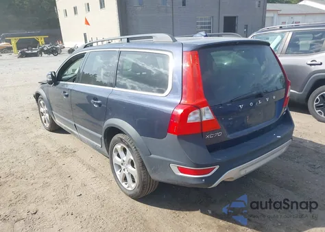 2011 Volvo Xc70 T6 z USA, uszkodzony, nr VIN YV4902BZ5B1096359